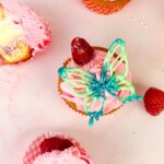 Himbeer-Cupcakes mit Puddingfüllung